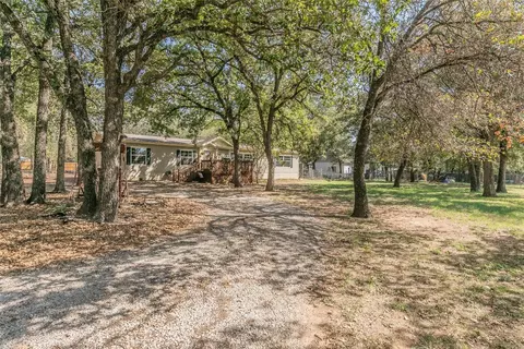 358 Ross Ln, Boyd, TX 76023
