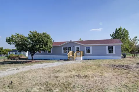 124 Creekview Meadows Dr, Springtown, TX 76082