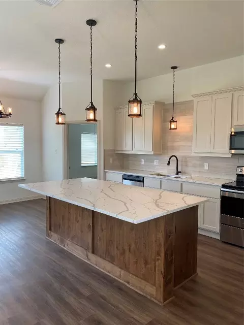 Kitchen - 105 Panther Loop, Mabank, TX 75147 photo 1 of 8