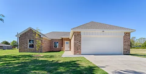 Exterior - 105 Panther Loop, Mabank, TX 75147 photo 2 of 5