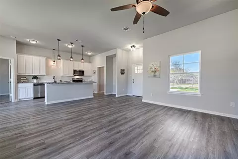 Living - 105 Panther Loop, Mabank, TX 75147 photo 1 of 1