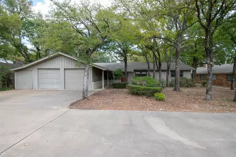 4110 Fairway Dr, Granbury, TX 76049