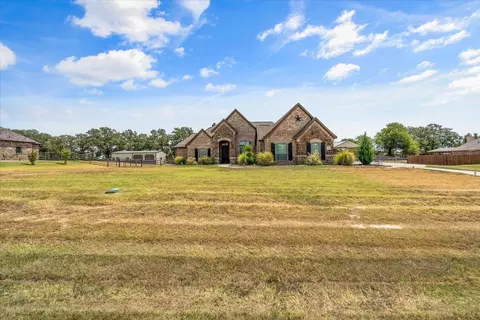 141 Mill Crossing Ln, Springtown, TX 76082