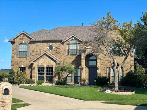 8400 Indian Bluff Trl, Fort Worth, TX 76131