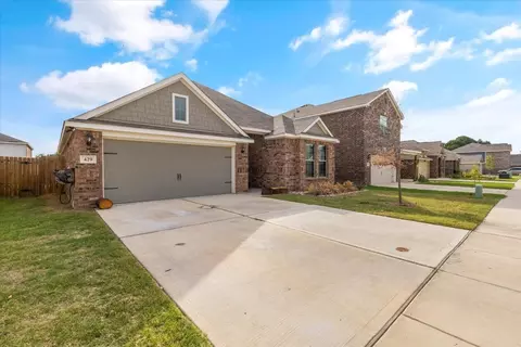 429 Lowery Oaks Trl, Fort Worth, TX 76120