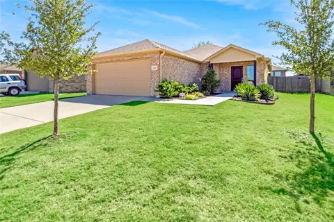 1407 Warringwood Dr, Greenville, TX 75402