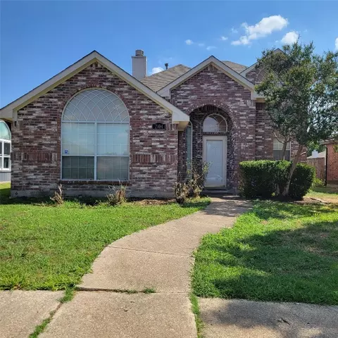 2104 Creek Royal Dr, Mesquite, TX 75181