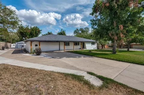 4216 Woodlake Dr, Lake Worth, TX 76135