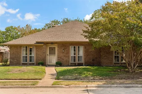 2102 Glenbrook Meadows Dr, Garland, TX 75040