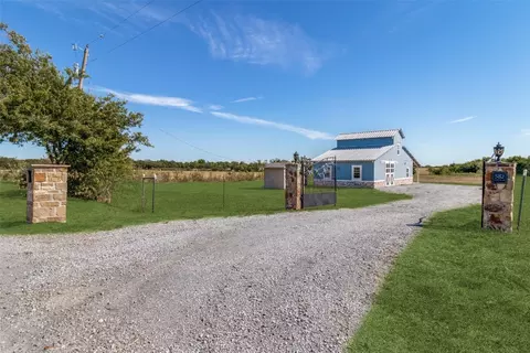 582 County Road 4865, Leonard, TX 75452