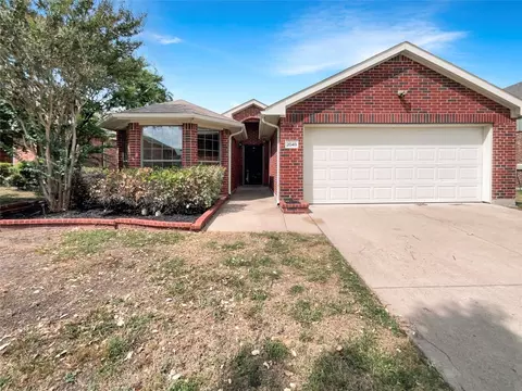 2049 Times Rd, Heartland, TX 75126