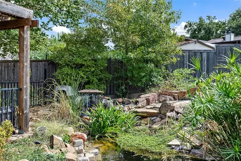8528 Whispering Creek Trl, Fort Worth, TX 76134