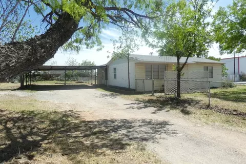 233 T And P Ln, Abilene, TX 79602