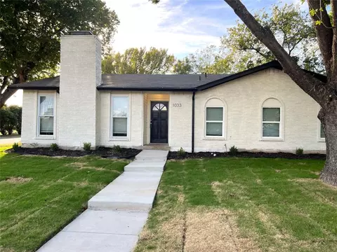 1033 S Center St, Grand Prairie, TX 75051