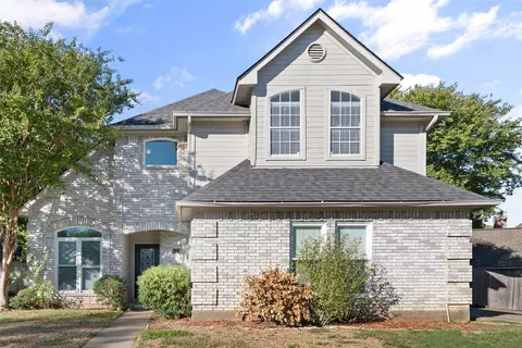 611 Hillside Dr, Kennedale, TX 76060