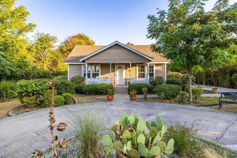 481 Polly Rd, Sunnyvale, TX 75182