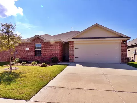 3102 Keyes Dr, Forney, TX 75126