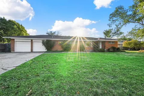 4712 Deville Dr, North Richland Hills, TX 76180