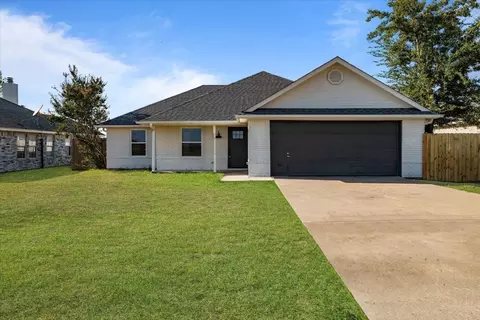 511 Lone Star Dr, Crandall, TX 75114