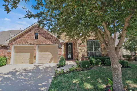 6962 Shoreview Dr, Grand Prairie, TX 75054
