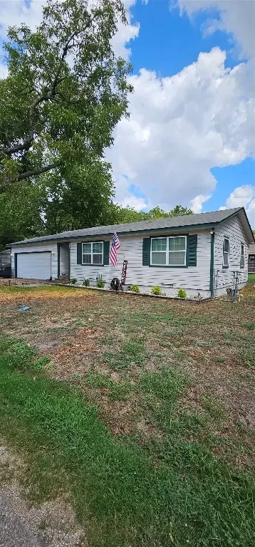 206 W State St, Terrell, TX 75160