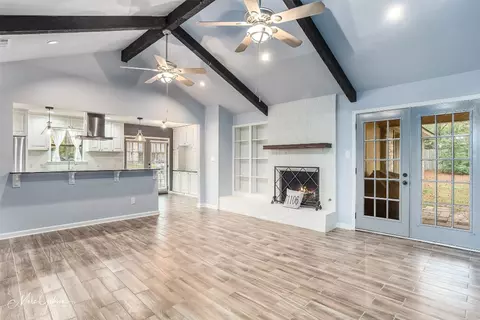320 Ellerbe Ridge Dr, Shreveport, LA 71106
