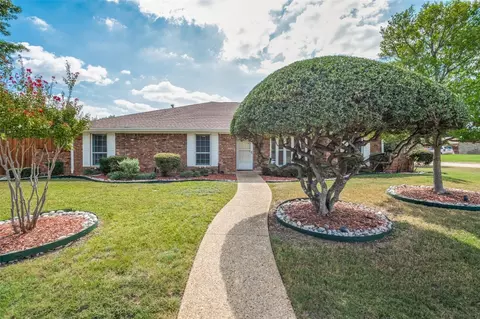 2402 Aspen St, Richardson, TX 75082