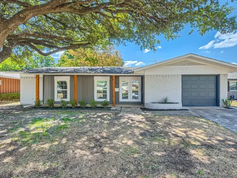 3028 Talisman Dr, Dallas, TX 75229