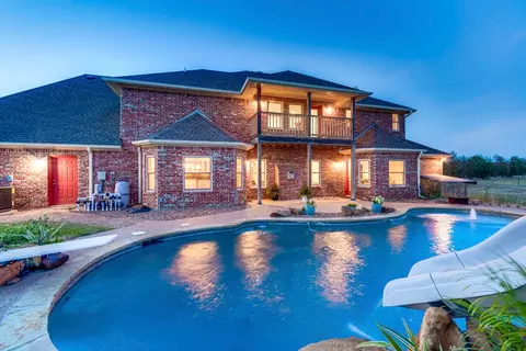 4874 Murr Rd, Venus, TX 76084