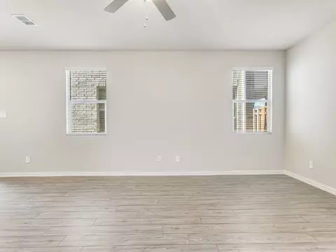 2632 Gateway Ave, Corinth, TX 76210 photo 8