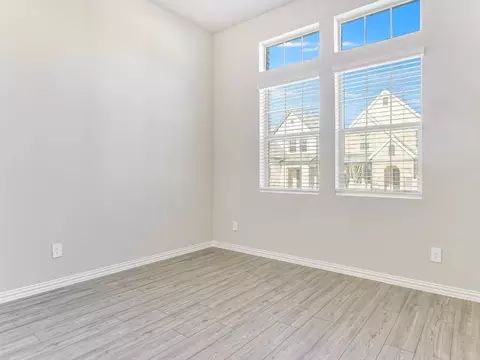2632 Gateway Ave, Corinth, TX 76210 photo 3