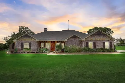 319 Kendall Cir, Weatherford, TX 76088