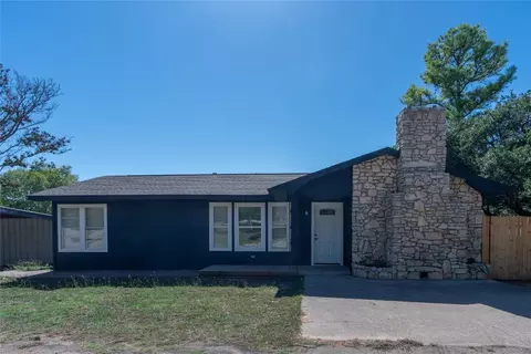 307 E Oakdale St, Keene, TX 76059