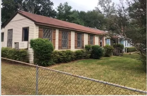 1922 Corbitt St, Shreveport, LA 71108