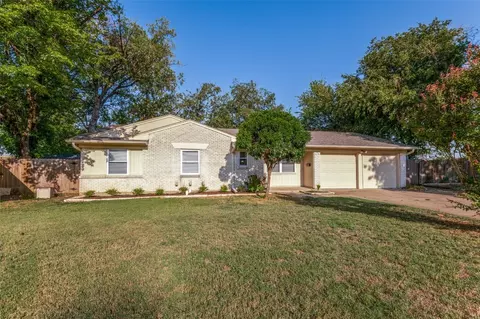 2933 Sinbad Cir, Farmers Branch, TX 75234