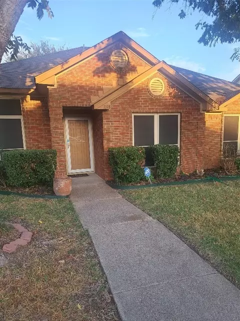 1118 De Haviland Ave, Duncanville, TX 75137
