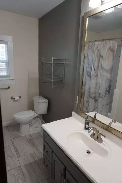 1302 Monroe St, Commerce, TX 75428 photo 8