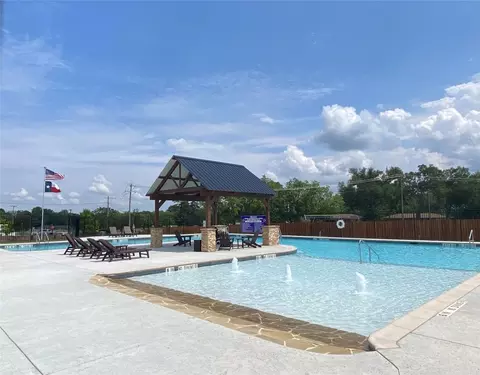 577 Imagine Dr, Lindale, TX 75771 photo 3