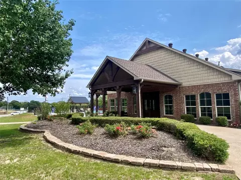 577 Imagine Dr, Lindale, TX 75771 photo 5