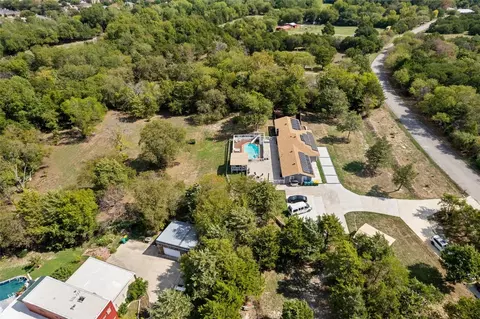581 N Loop Dr, Cedar Hill, TX 75104 photo 5