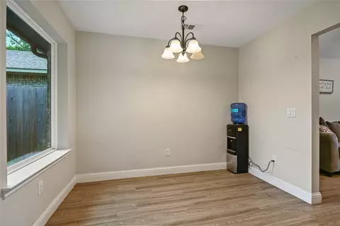 230 E Johnson St, Denison, TX 75021 photo 9