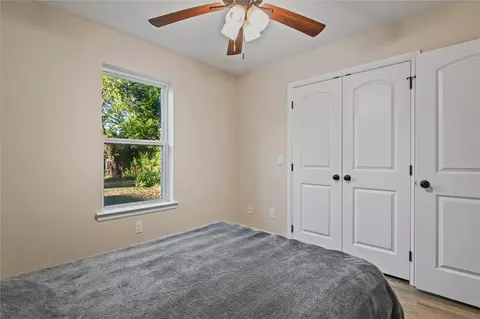 230 E Johnson St, Denison, TX 75021 photo 17
