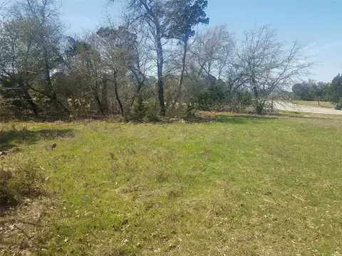 8102 Retreat Blvd, Cleburne, TX 76033