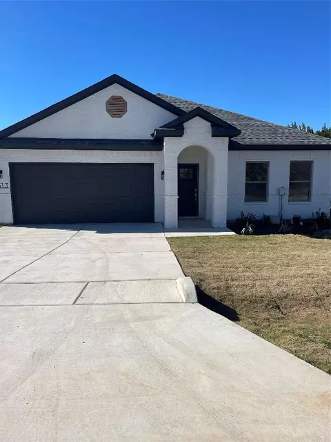 5513 Belaire Cir, Granbury, TX 76048