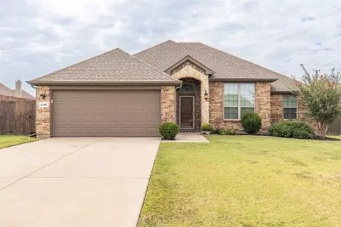 1105 Wolverine Ln, Greenville, TX 75402