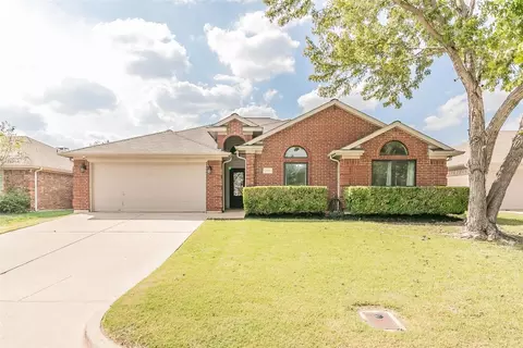 8125 Jolie Dr, Fort Worth, TX 76137