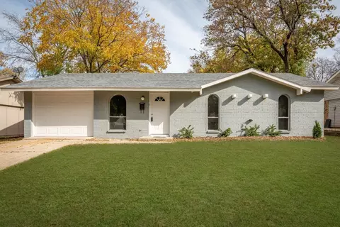 5609 Saddleback Rd, Garland, TX 75043