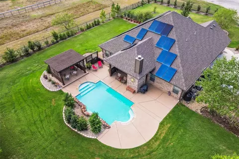 204 N Casey Ct, Springtown, TX 76082