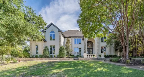 6037 Forest Highlands Dr, Fort Worth, TX 76132