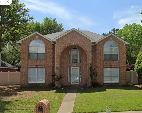 1312 Bogard Ln, Lewisville, TX 75077